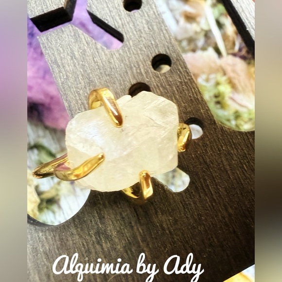 Clear Quartz gold ring cocktail Victorian ring - Picture 1 of 2